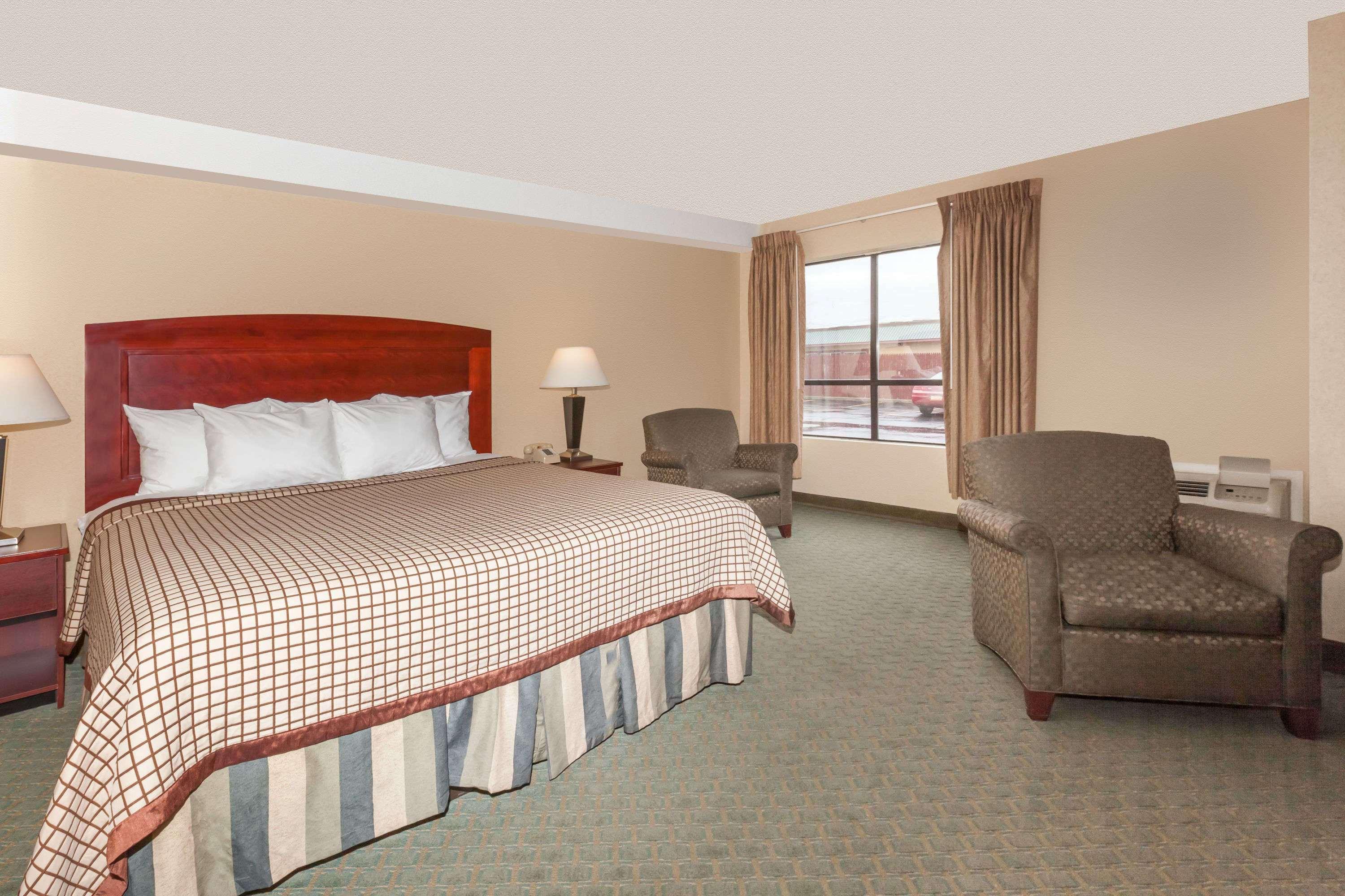 Days Inn By Wyndham Utica Dış mekan fotoğraf