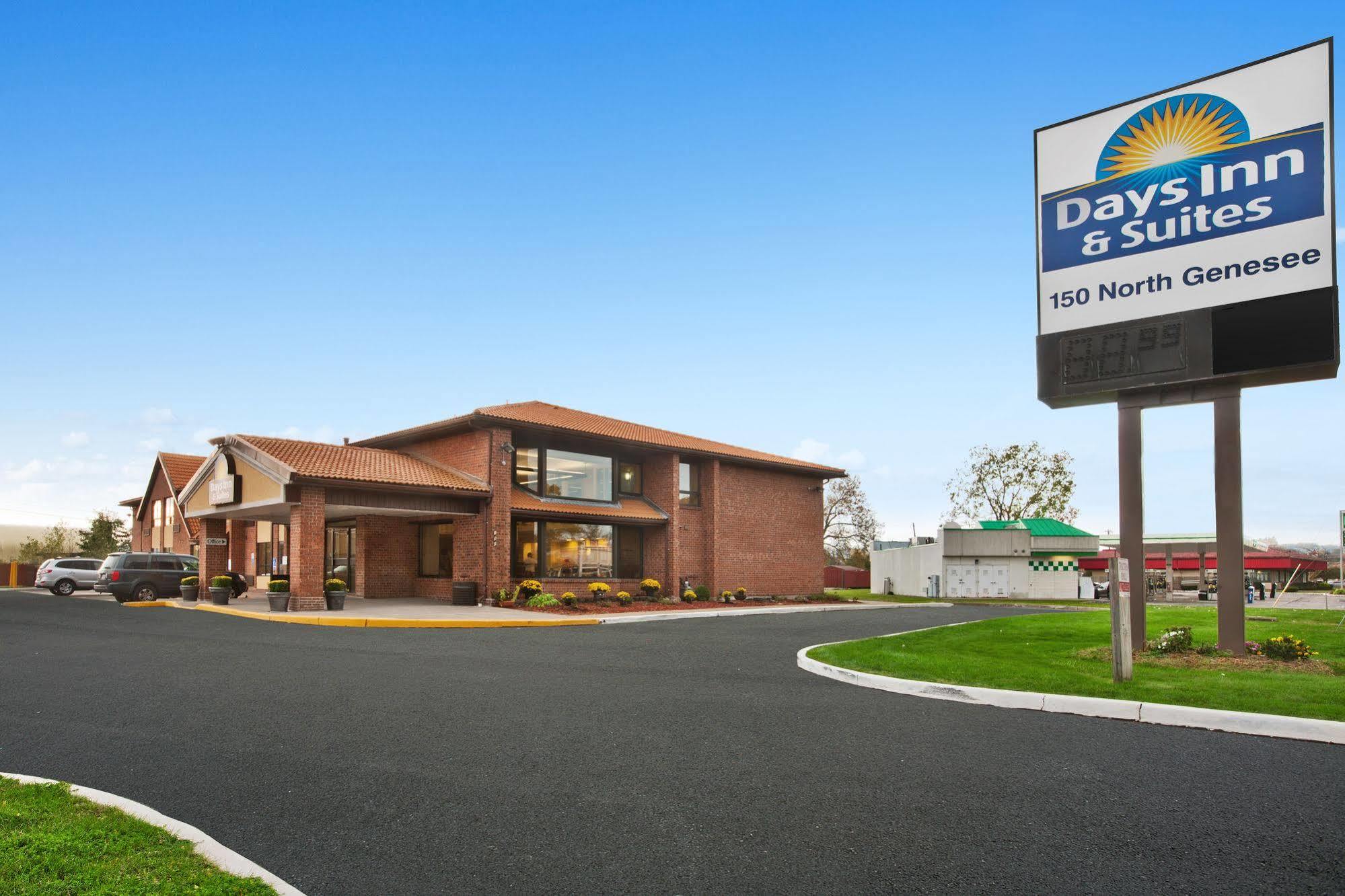 Days Inn By Wyndham Utica Dış mekan fotoğraf